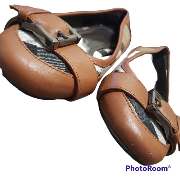 Burberry Shoes Plaid Buckle Flats - Picture 5 of 9